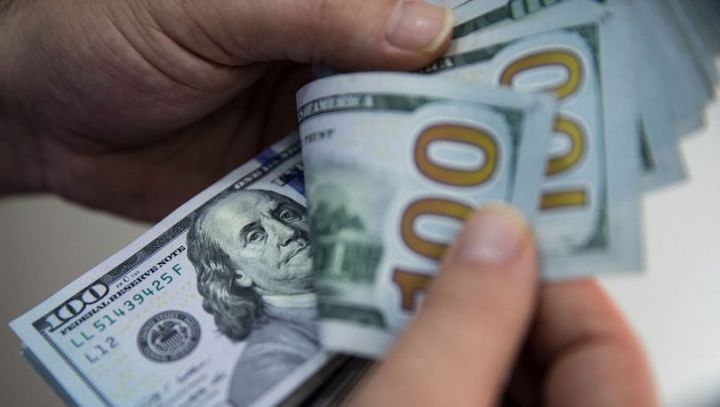 Dollar depoziti ilə 1% gəlir, həyatınız da sığortalanır! - YENİ MƏHSUL