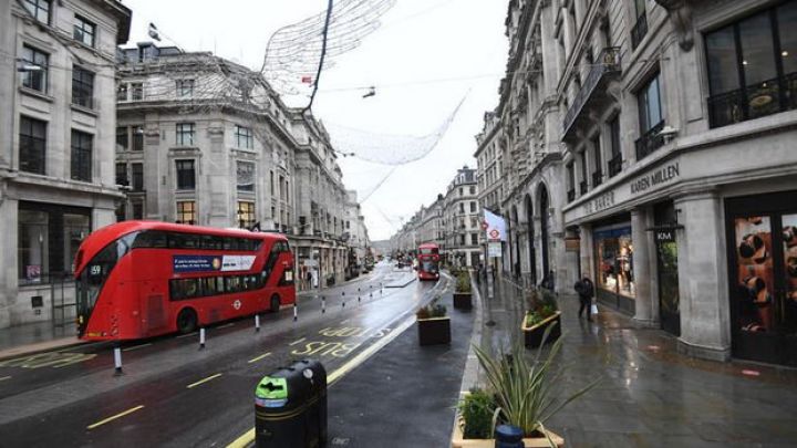 İngiltərə artan yoluxmalara görə beynəlxalq səyahətdə təmkinli olacaq