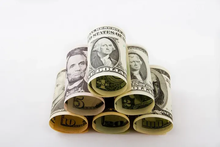 Rəsmi Dollar/Manat məzənnəsi açıqlandı