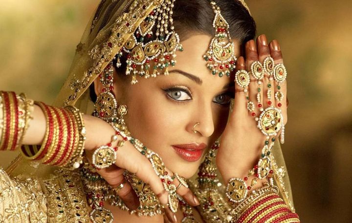 Hindistanın qızıl alışı 2 dəfədən çox artıb - 38 MİLYARD DOLLAR