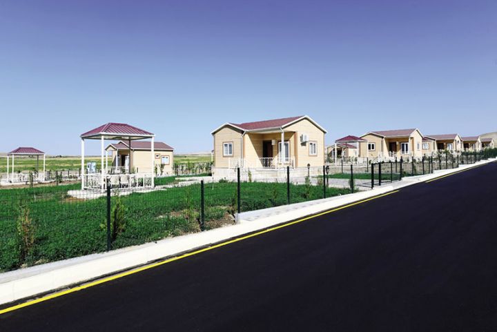 Bağ Evləri yaşayış-istirahət məntəqəsi salınıb - 30 EV TİKİLİB