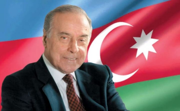Ümummilli liderin vəfatından bu gün 19 il keçir