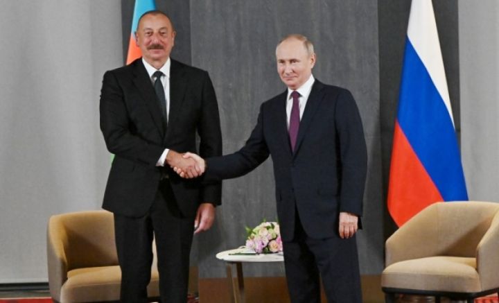 Putin Əliyevə zəng etdi