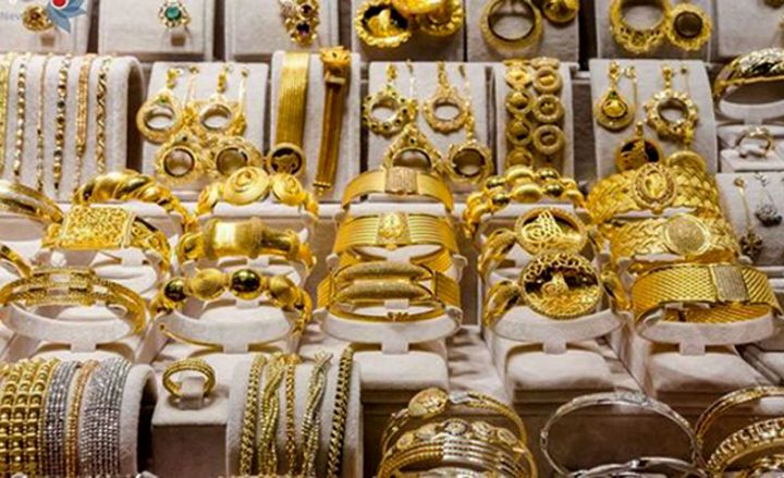 Dəyəri 15 min manatdan artıq olan zinət əşyalarının alqı-satqısı nağdsız qaydada olacaq