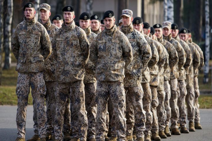Latviyada məcburi hərbi xidmət bərpa edilir