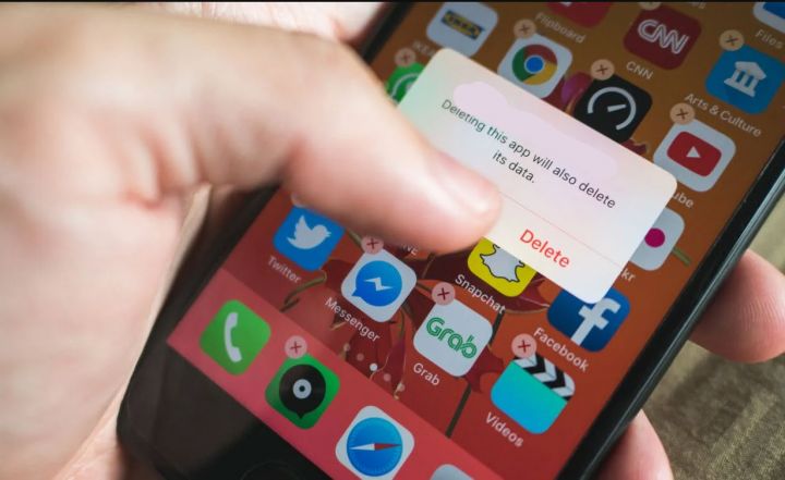 Telefonunuzda bu proqramlar mövcuddursa, onları vaxt itirmədən silin - XƏBƏRDARLIQ