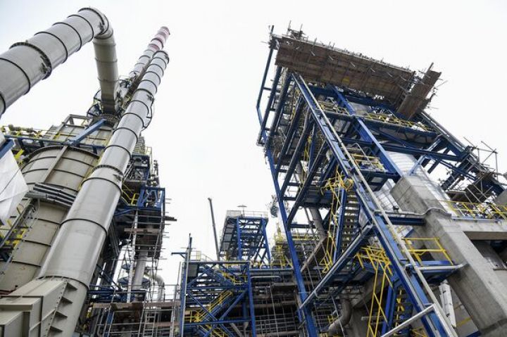 Neft Emalı Zavodunun məşəl qüllələrində tüstülənmənin olması gözlənilir