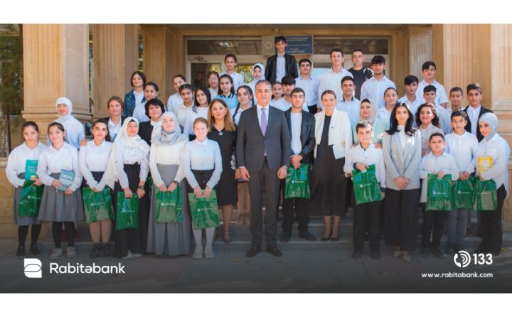 Rabitəbank rəhbərliyi və Qənirə Paşayeva Nardaranda qızların təhsilinin inkişafı yönündə görüş keçirib