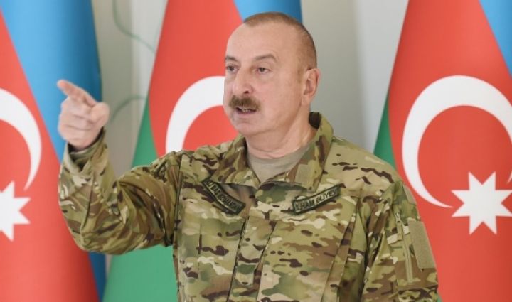 İlham Əliyev İranın hərbi təlimlərinə münasibət bildirdi