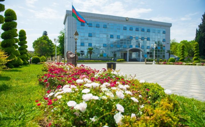 Lənkəran İcra Hakimiyyətində əməliyyat keçirilib, saxlanılanlar var