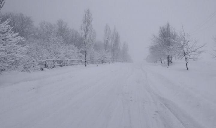 Şahdağ, Oğuz, Qəbələ, Şəkinin yüksək dağlıq ərazilərinə qar yağıb