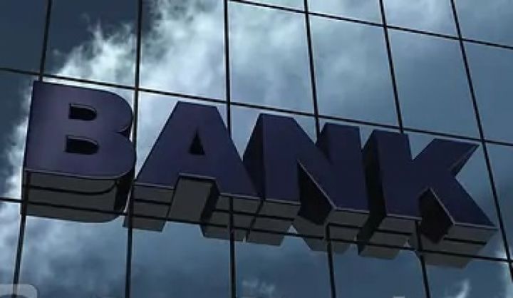 26 bankdan 18-nin xalis mənfəəti artıb