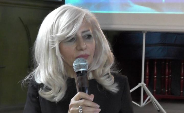 1 milyonluq mənimsəməyə görə həbsdə olan məktəb direktorunun cəzası azaldılıb