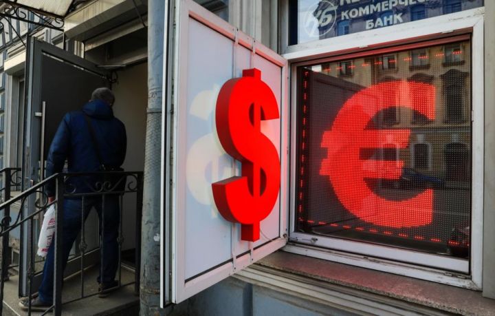 Rusiyada Avro daha da bahalaşdı