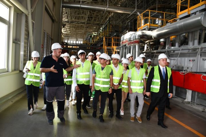 Tələbələr Sumqayıt Kimya Sənaye Parkında olub