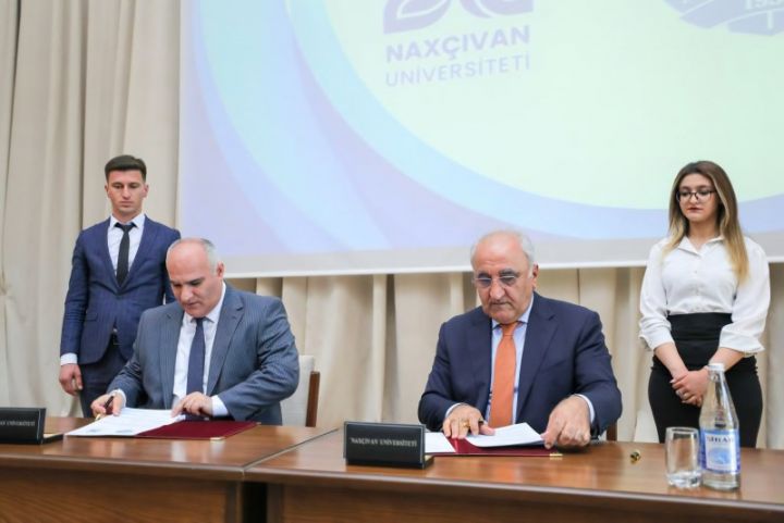 “Naxçıvan” Universiteti ilə UNEC arasında ƏMƏKDAŞLIQ MÜQAVİLƏSİ – İkili diplom proqramı ilə bağlı RAZILAŞMA