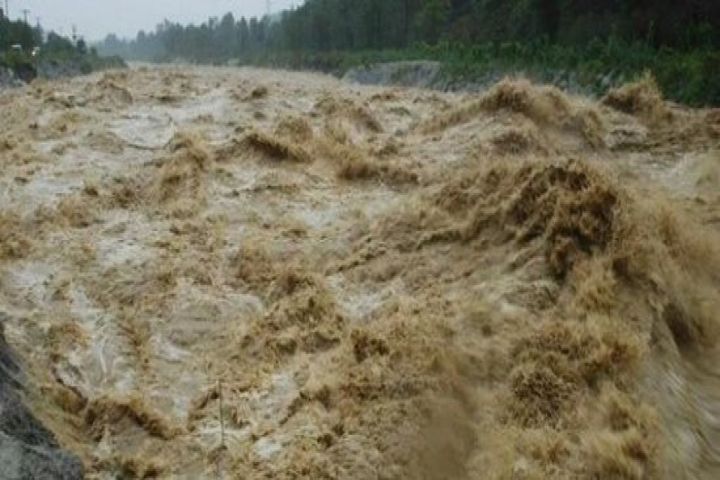 Ötən gecə Qarasuçayda suyun səviyyəsi 35 sm, Kürdə 71 sm artıb