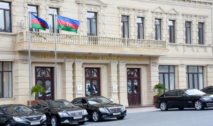 Zərərçəkən dəymiş zərərin sığorta ödənişindən artıq hissəsini zərərvurandan tələb edə bilər - QƏRAR