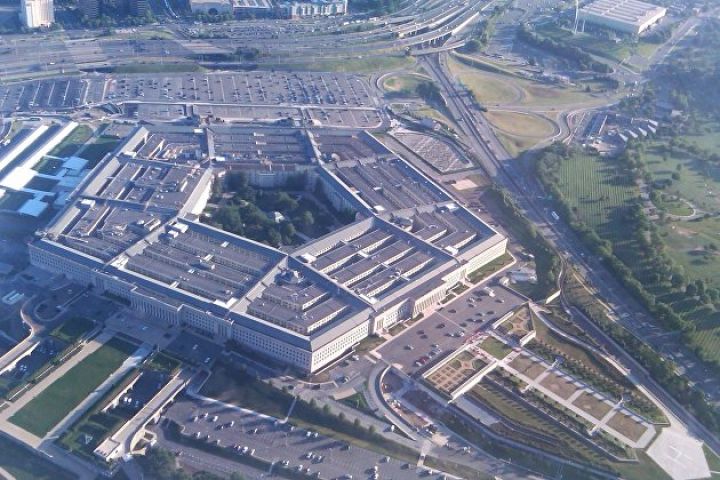 ABŞ Suriyadakı İran obyektlərinə zərbələr endirib