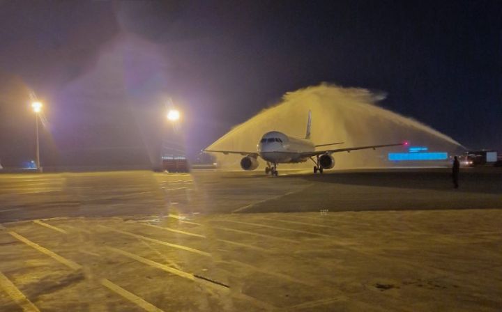 Bakı hava limanı Yunanıstan aviadaşıyıcısının  ilk reysini qarşıladı