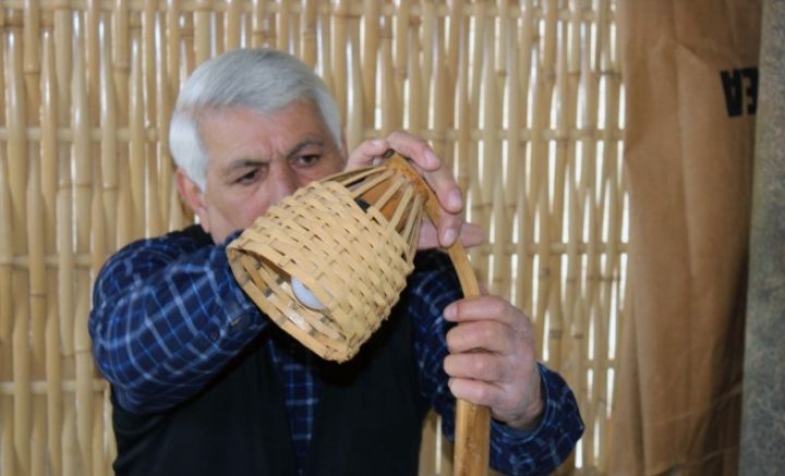 Bu işə hobbi kimi başlasa da, indi satışından yaxşı qazanc əldə edir