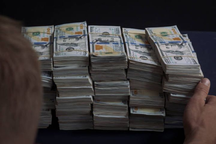 Növbəti valyuta hərracı keçirilib - TƏLƏB VƏ SATIŞ