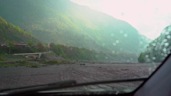 Külək, dağlıq ərazilərdə yağış - SABAHIN HAVA PROQNOZU