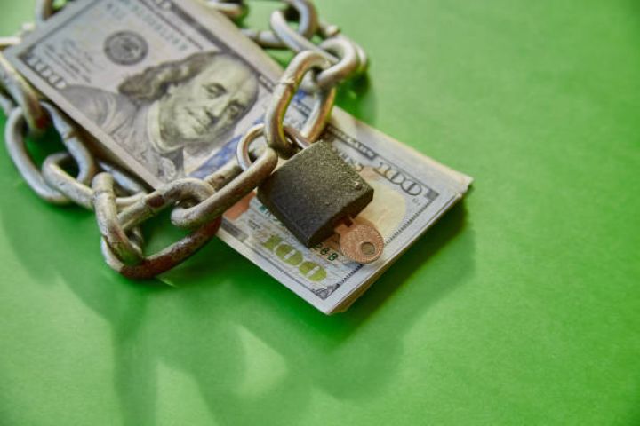 Dolların sabah üçün rəsmi məzənnəsi müəyyən olunub