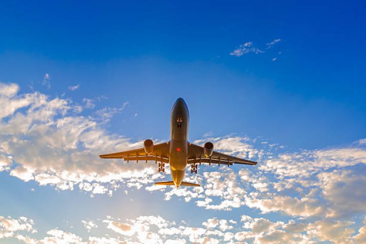 Azərbaycana xaricdən uçuşların sayı 18 % artıb