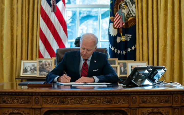 Bayden 2025-ci il üçün 895 milyard dollarlıq müdafiə büdcəsini təsdiqləyib