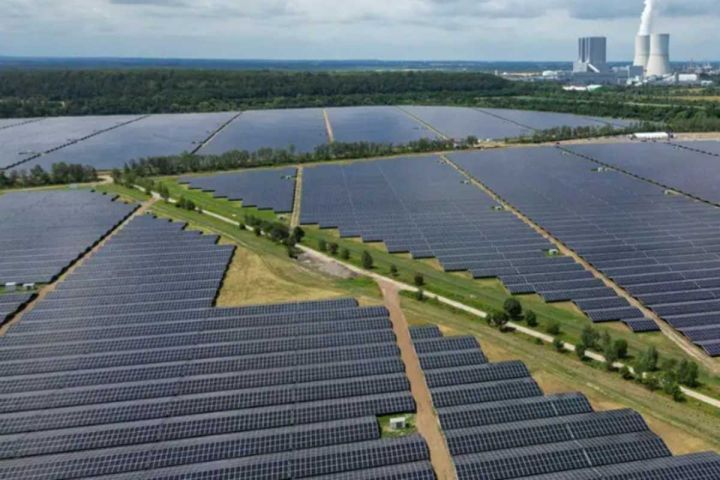 Avropanın ən böyük günəş elektrik stansiyası istifadəyə verilib