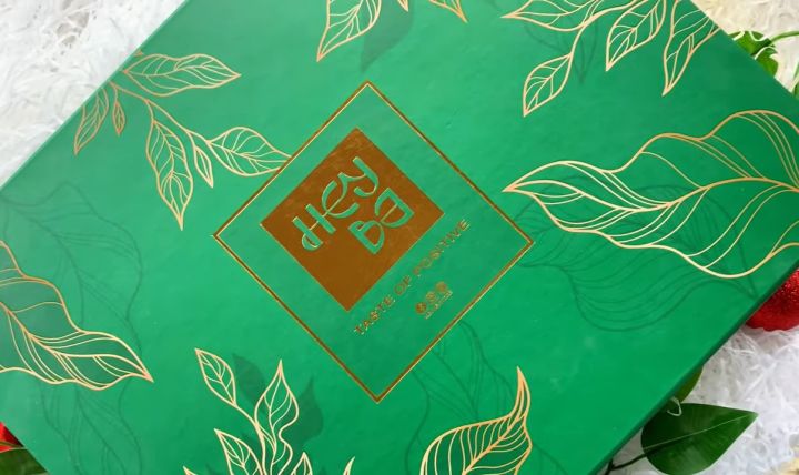 Yeni il bayramı üçün korporativ hədiyyər 25% endirimlə təklif olunur