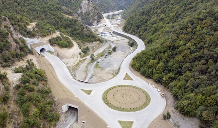 Kəlbəcər şəhərində ikinci yaşayış kompleksinin və inzibati binanın təməli qoyuldu