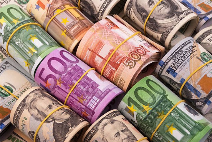 Rəsmi məzənnələr açıqlandı