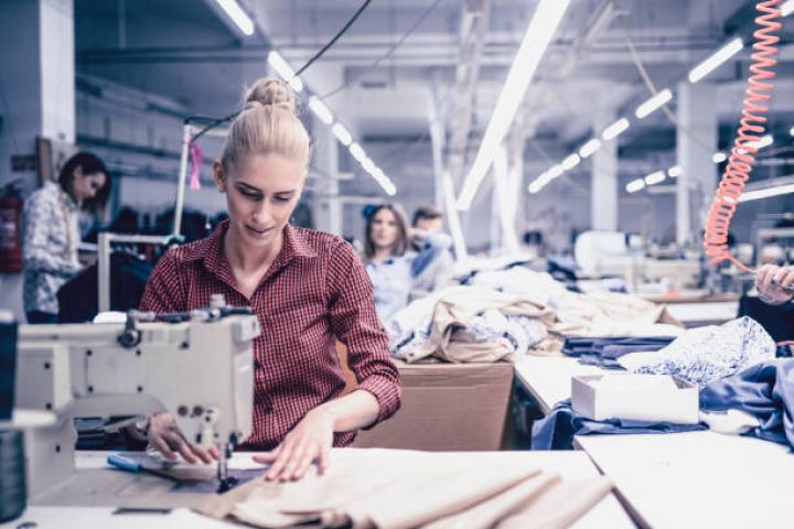 Tekstil sənayesini əhatə edən dəstək tədbirlərinin artırılması nəzərdən keçirilir