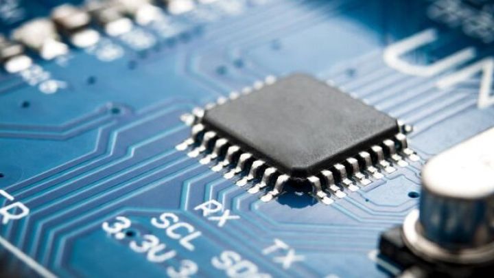 Nvidia və AMD şirkətləri Çinə çip satışı üzrə gəlirin 15 faizini ABŞ dövlətinə ödəyəcəklər