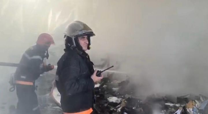 “Sədərək”dəki yanğınla mübarizə davam etdirilir