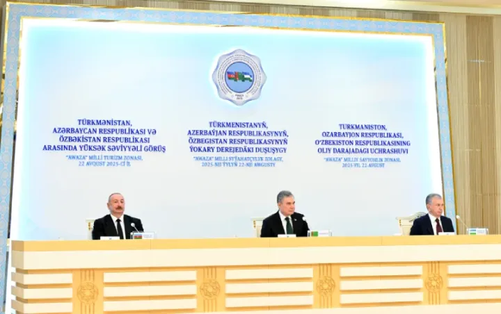 Azərbaycan, Türkmənistan və Özbəkistan arasında sənədlərin imzalanması mərasimi olub
