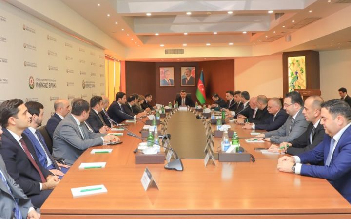 Taleh Kazımov sığorta sektorunun rəhbər şəxsləri ilə görüşüb