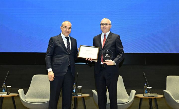 Bank Respublika xüsusi mükafata layiq görülüb, nazir sədr müavininə təqdim edib