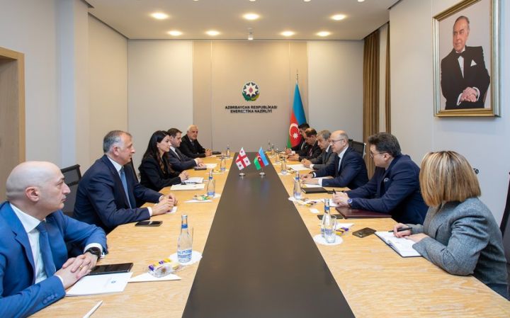 Azərbaycan Gürcüstanla qaz tədarükünün genişləndirilməsini müzakirə edib