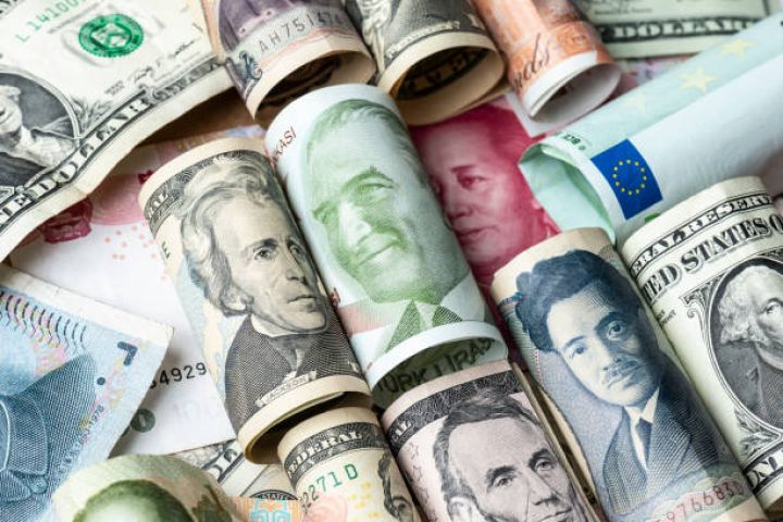 Rəsmi məzənnələr açıqlandı