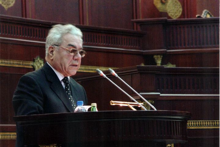 Ziyad Səmədzadə - 85 il:  Azərbaycanın 100 illik iqtisadi tarixini araşdıran və yazan alim