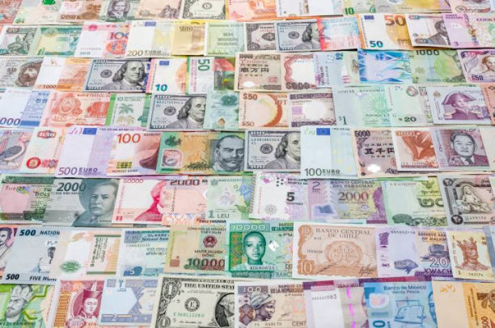 Rəsmi məzənnələr açıqlandı