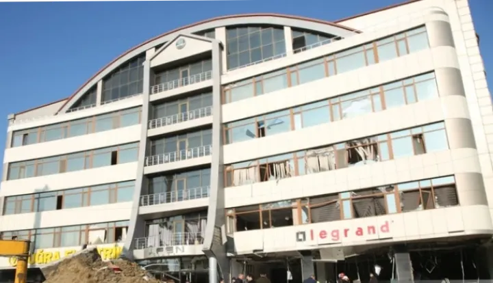 "AFEN Plaza"da  partlayış baş verən ərazidən 7 nəfər xilas edilib