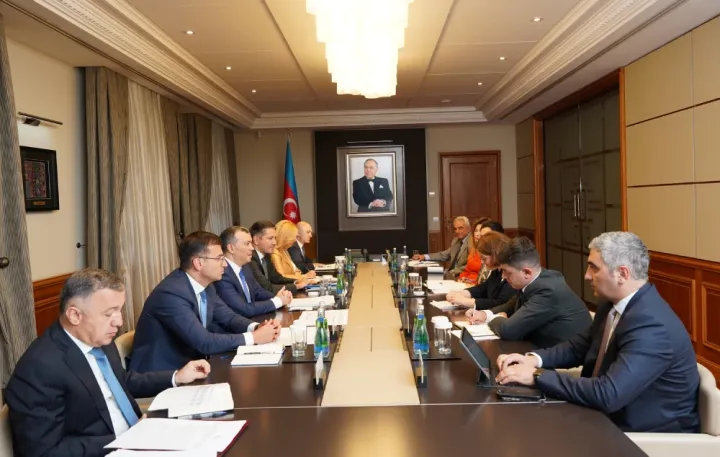 Azərbaycan və Asiya İnkişaf Bankı müzakirələr aparıb