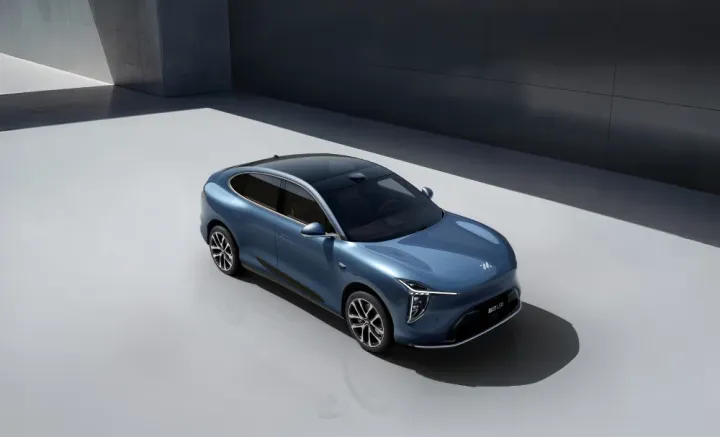 IM Motors LS6 EREV – 1500 + km yürüş məsafəsi ilə gələcəyin avtomobili Bakıya gətirilir