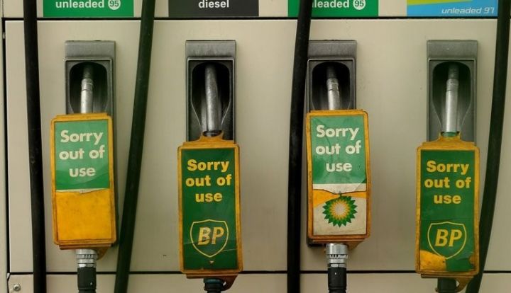 Fransadan sonra İngilitərə də benzinlə vidalaşır