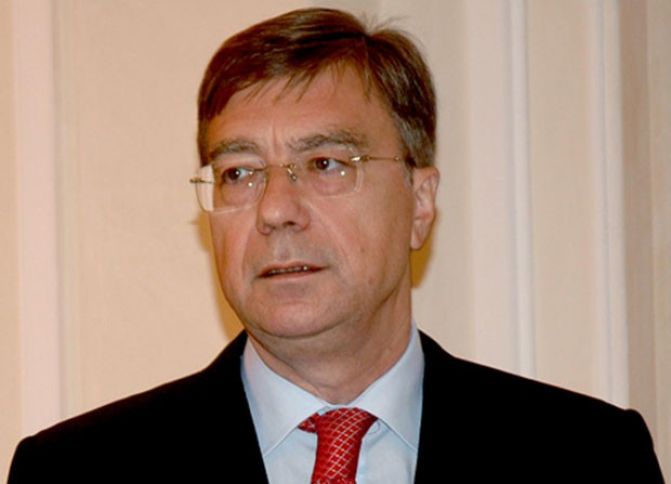 Putin Azərbaycandakı səfiri vəzifəsindən azad etdi