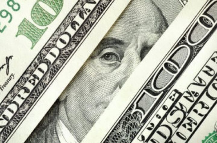 Banklarda Dolların qalxdığı müşahidə olunur